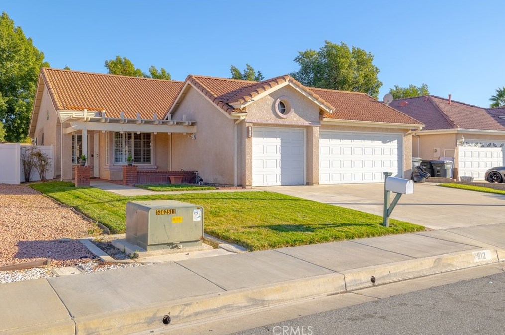 812 Lexington St, Hemet, CA 92545-5329