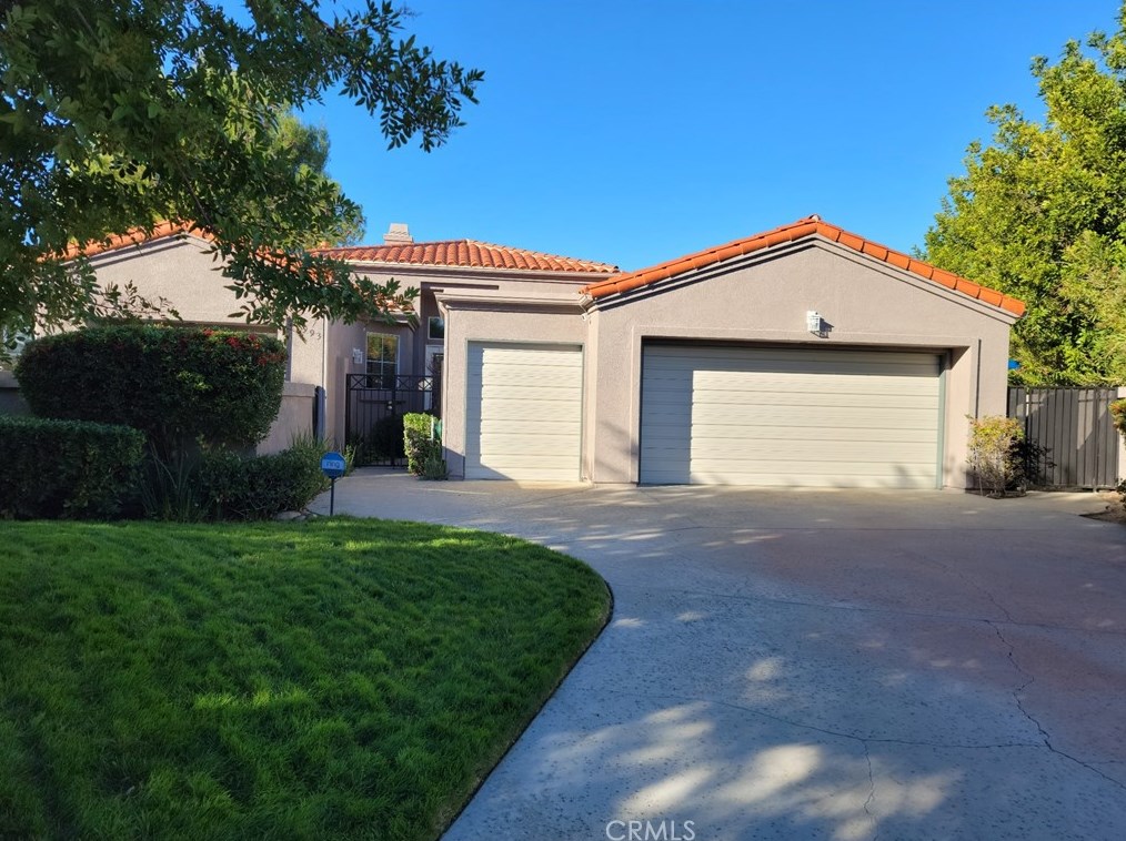 22993 Rosemont Ct, Murrieta CA  92562-3075 exterior