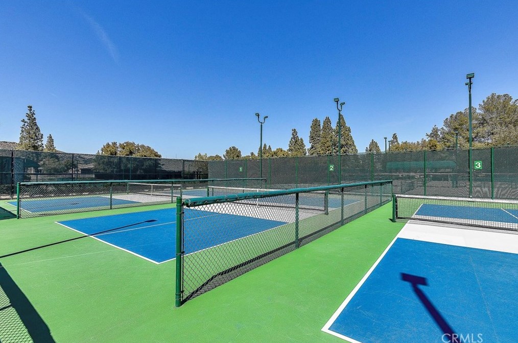 22993 Rosemont Ct, Murrieta CA  92562-3075 exterior