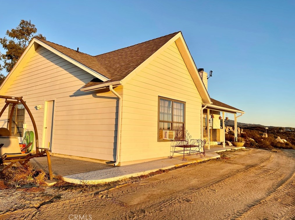 43115 Sunset Rdg, Hemet, CA 92544-9670