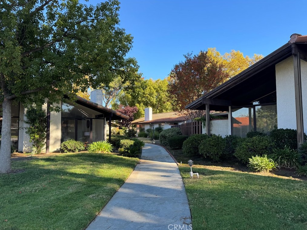 1441 Seven Hills Dr, Hemet, CA 92545-7784