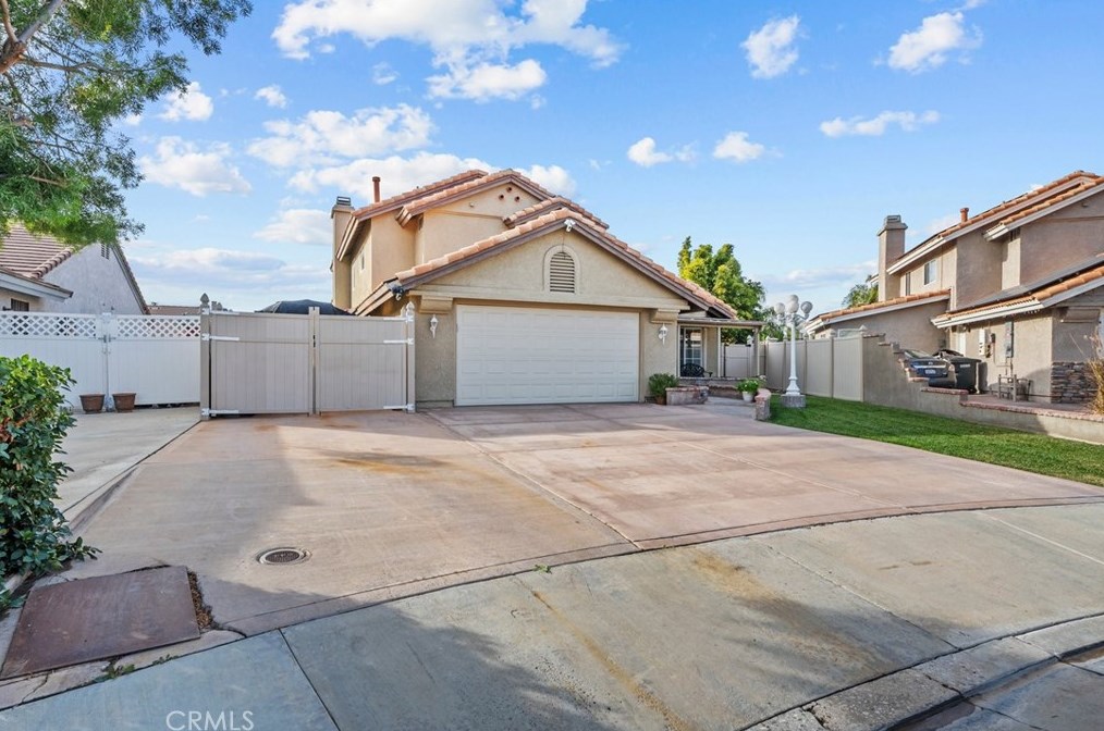 1073 Ron Cir, Hemet, CA 92545-1582