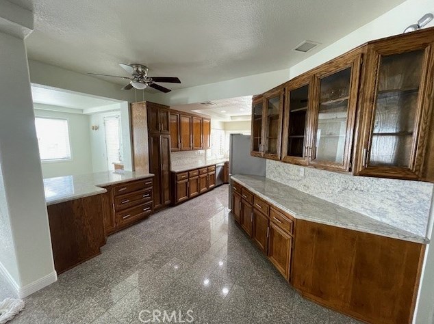39780 Nottinghill Rd, Murrieta CA  92563-5553 exterior