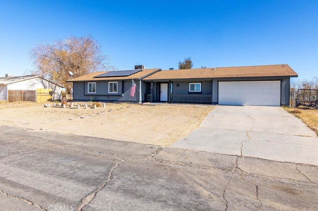 40710 168th St, Lancaster, CA 93535