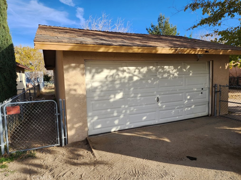 7085 Tamarisk Ave, Yucca Valley, CA 92284