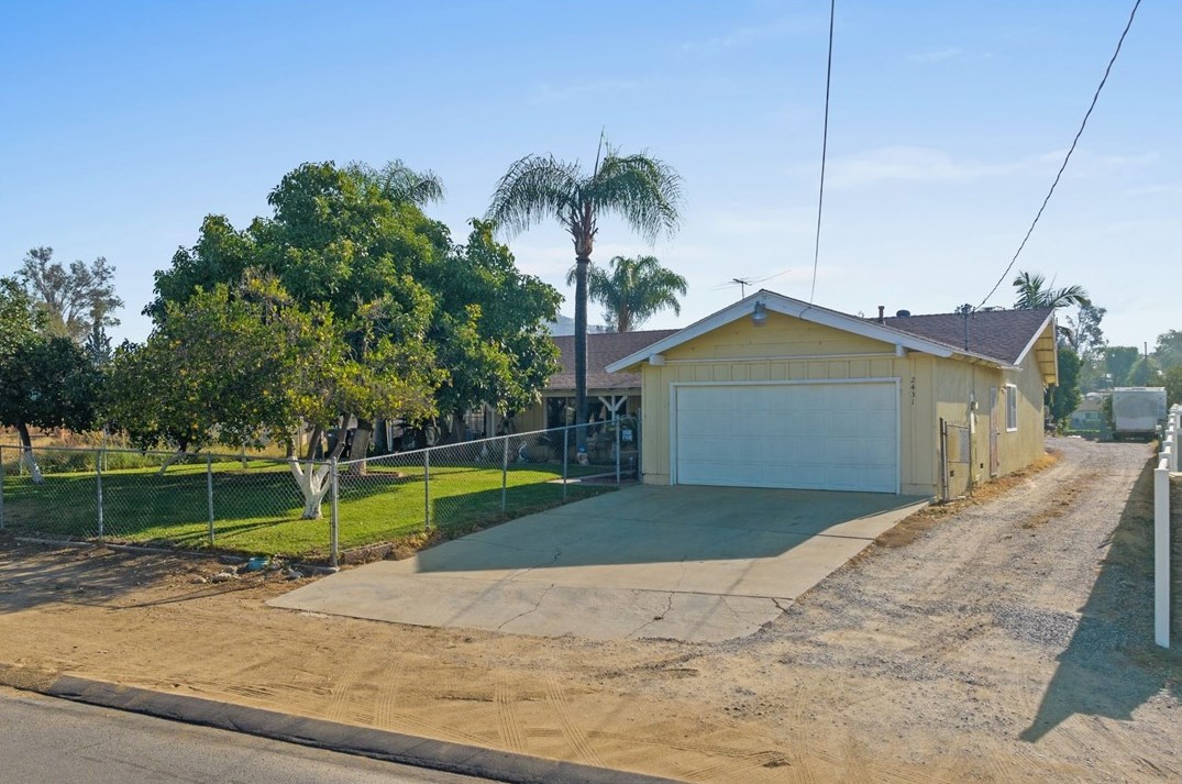 2431 Reservoir Dr, Norco, CA 92860