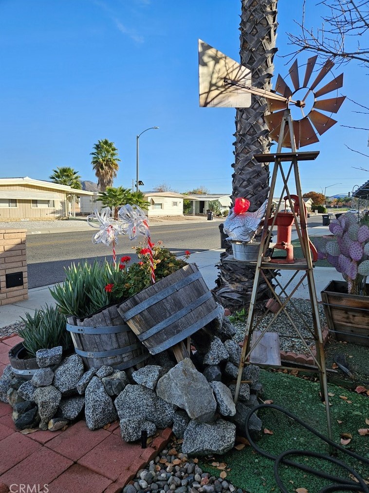 1025 Lyon Ave, Hemet, CA 92543-6873