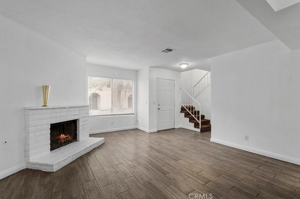 157 Tiger Ln, San Jacinto, CA 92583