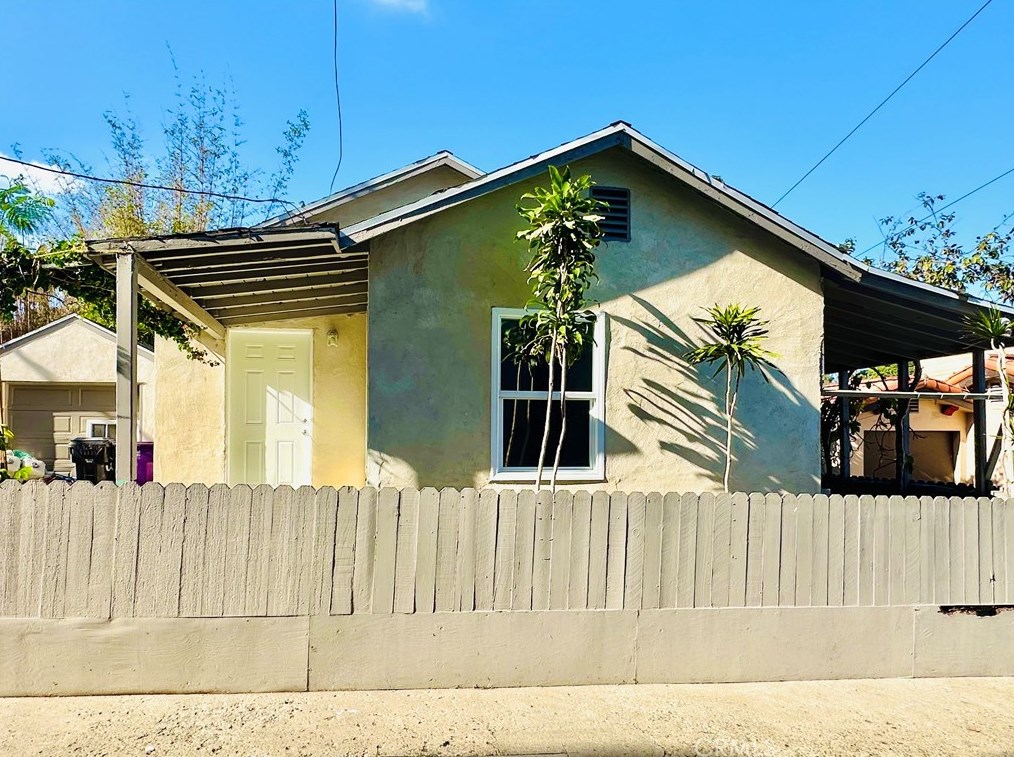 729 W 4th St, Long Beach, CA 90802