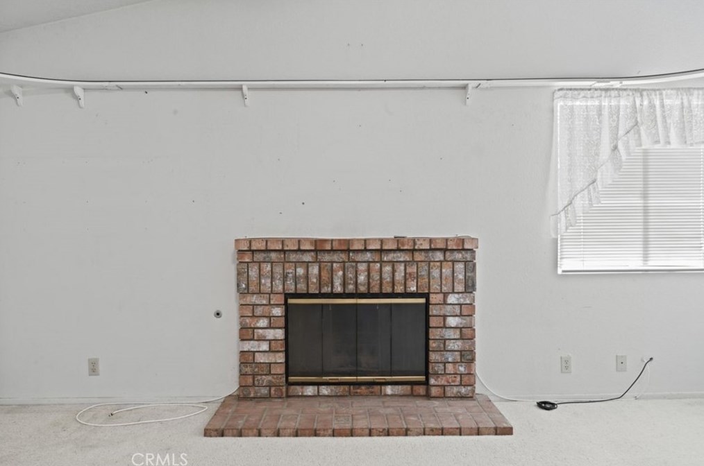 13990 High Falls Trl, Apple Valley CA  92307-5633 exterior