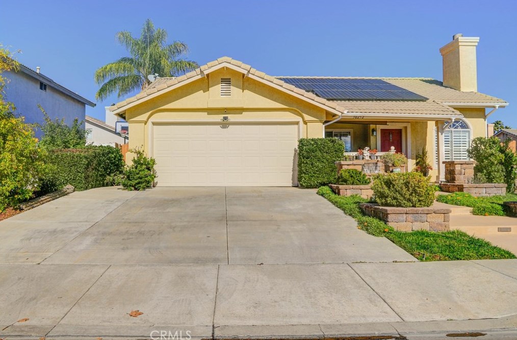 30252 Savannah Oaks Dr, Murrieta, CA 92563-6859