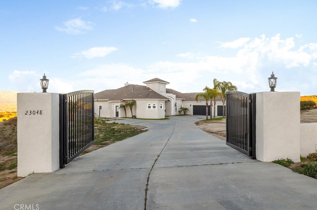 23048 Sky Mesa Rd, Homeland, CA 92548-9486