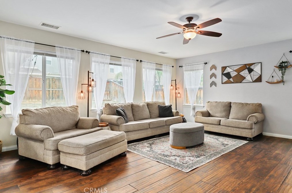 32417 Apricot Tree Rd, Winchester CA  92596-8672 exterior