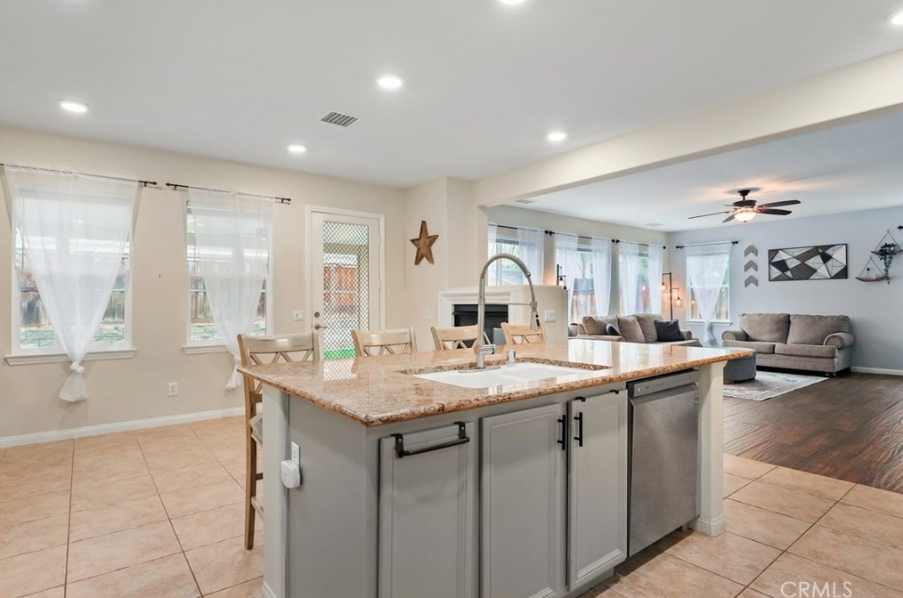 32417 Apricot Tree Rd, Winchester CA  92596-8672 exterior