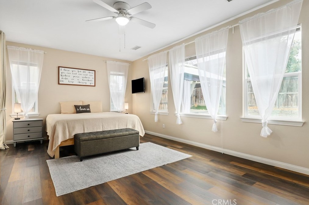 32417 Apricot Tree Rd, Winchester CA  92596-8672 exterior