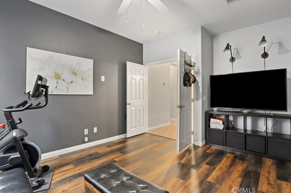 32417 Apricot Tree Rd, Winchester CA  92596-8672 exterior