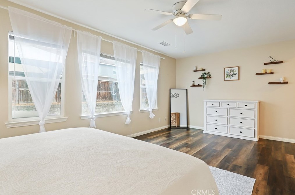 32417 Apricot Tree Rd, Winchester CA  92596-8672 exterior