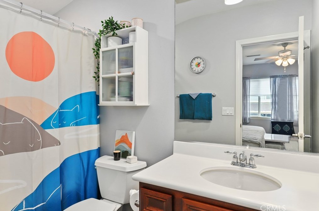 32417 Apricot Tree Rd, Winchester CA  92596-8672 exterior