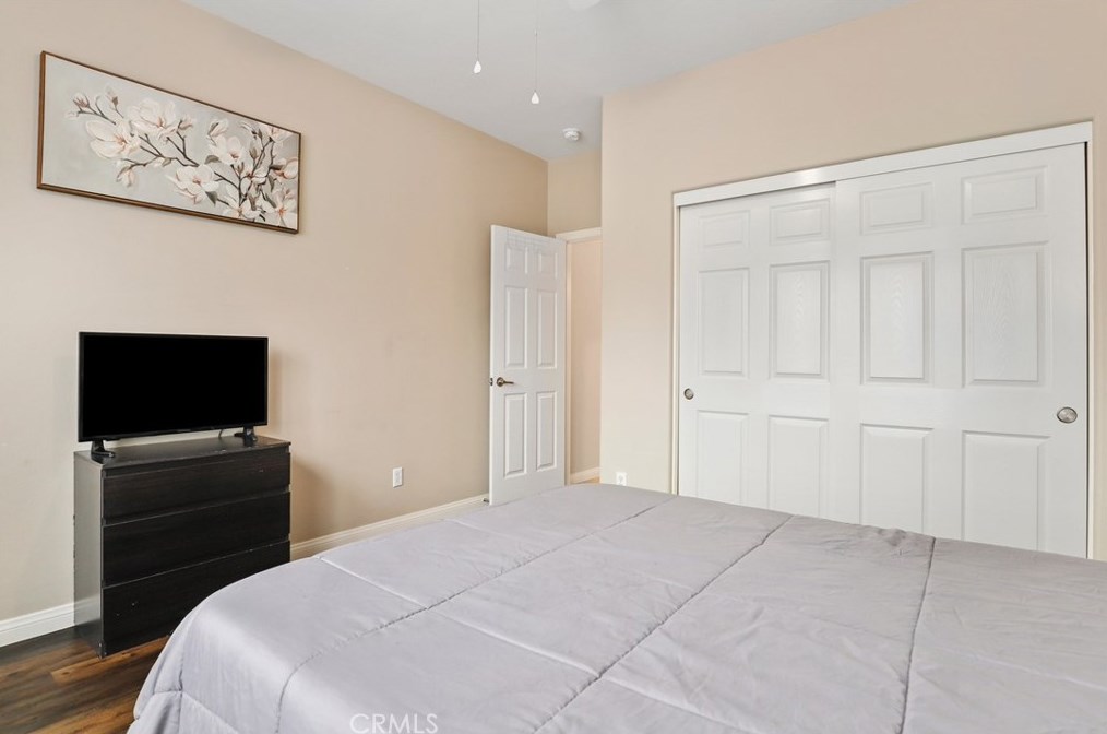 32417 Apricot Tree Rd, Winchester CA  92596-8672 exterior