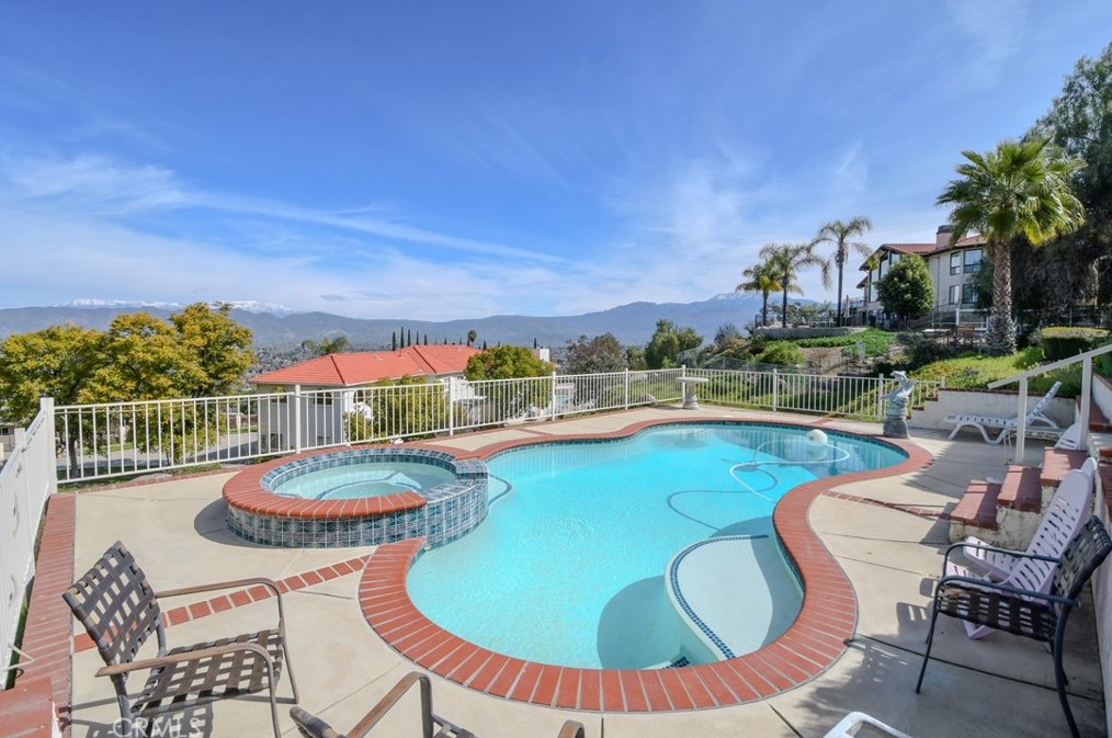 27735 Pachea Trl, Hemet CA  92544-8161 exterior