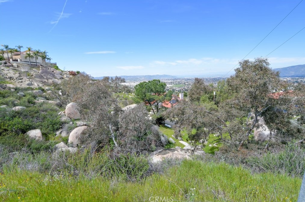 27735 Pachea Trl, Hemet CA  92544-8161 exterior