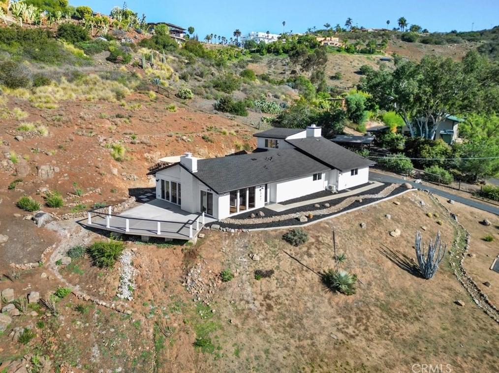 2342 Edgehill Rd, Vista, CA 92084