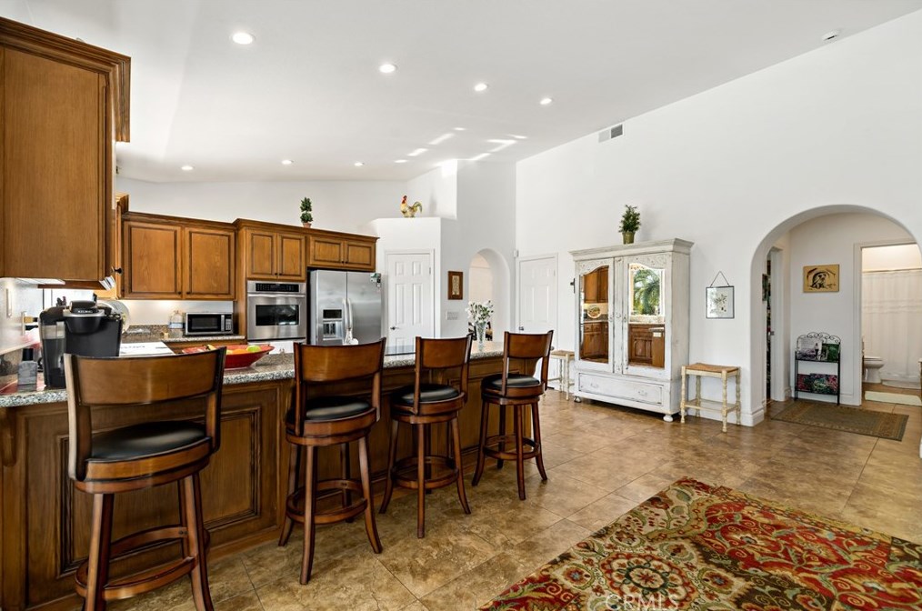 1141 Lorenzo Dr, Fallbrook CA  92028-4563 exterior