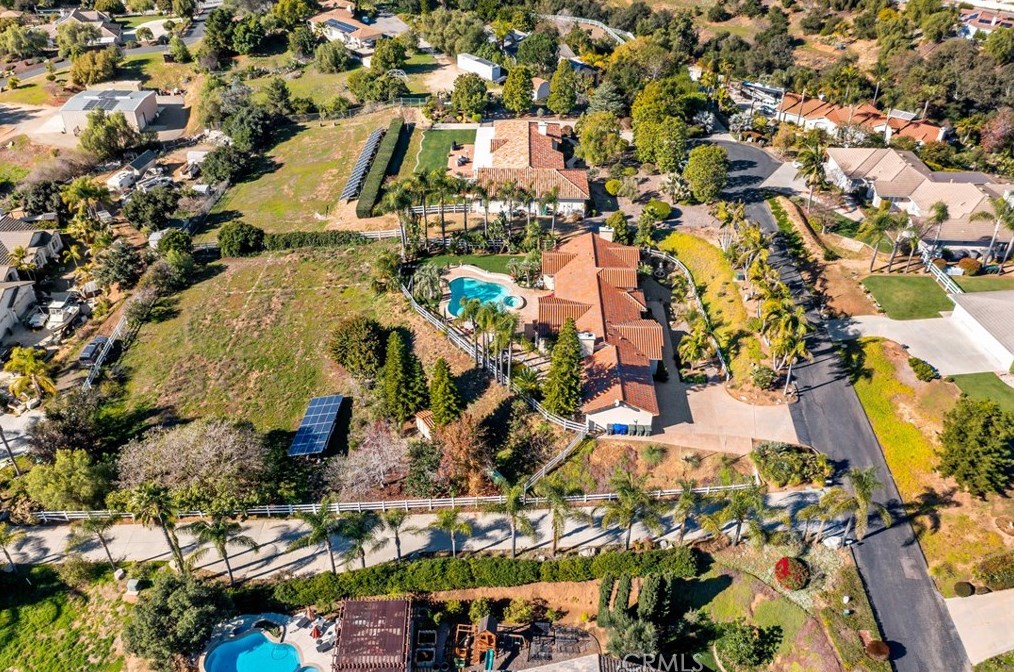 1141 Lorenzo Dr, Fallbrook CA  92028-4563 exterior