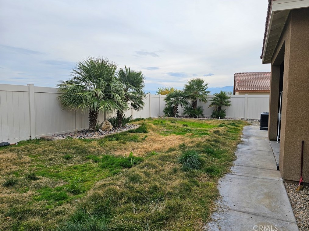 11836 Skylark St, Desert Hot Springs CA  92240-2028 exterior