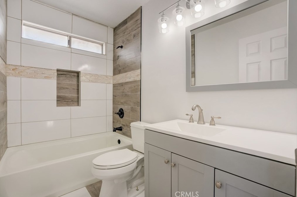 128 Appletree Dr, Perris CA  92571-2792 exterior