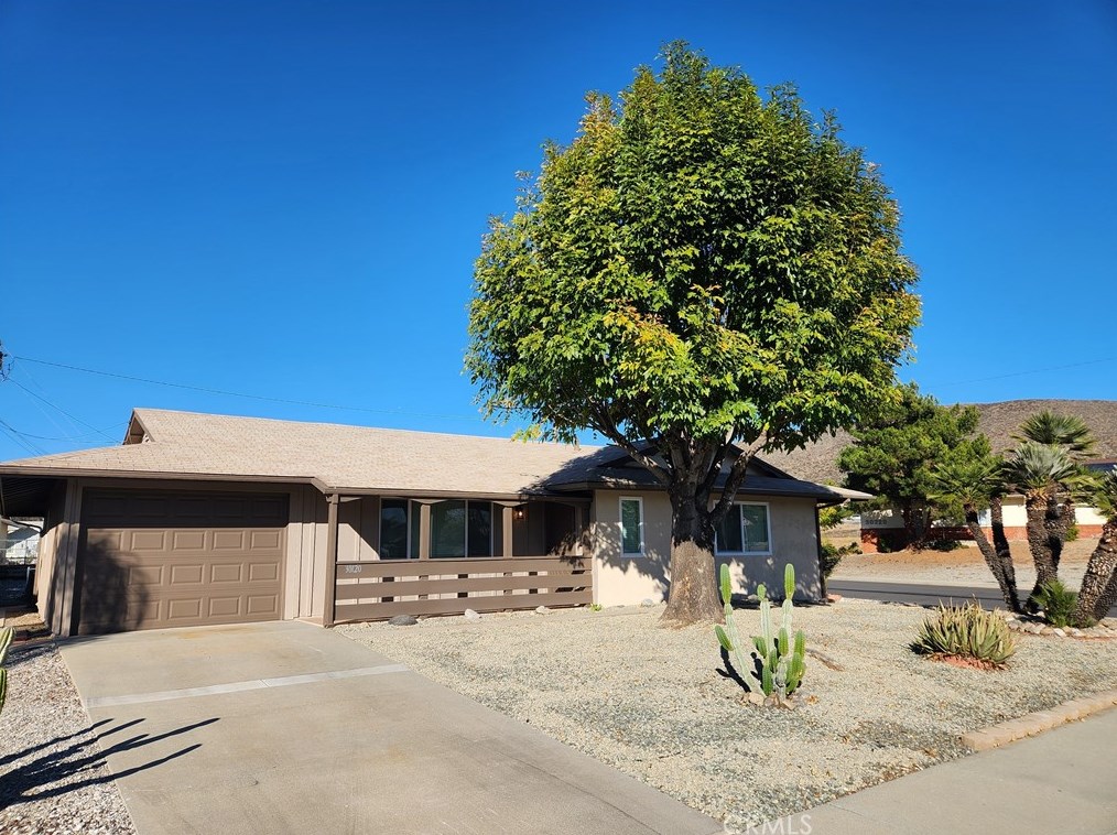 30120 Thornhill Dr, Menifee CA  92586-3288 exterior