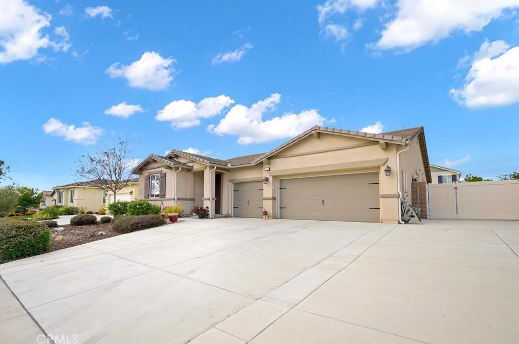 31322 Cookie Rd, Winchester, CA 92596