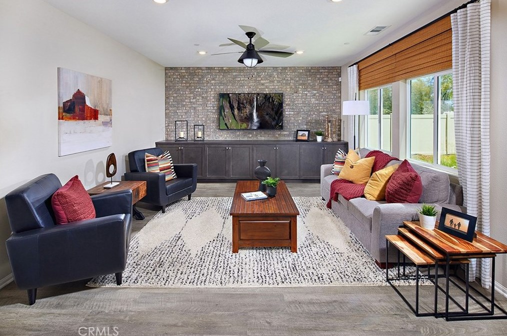 31300 Scrub Jay Rd, Winchester, CA 92596