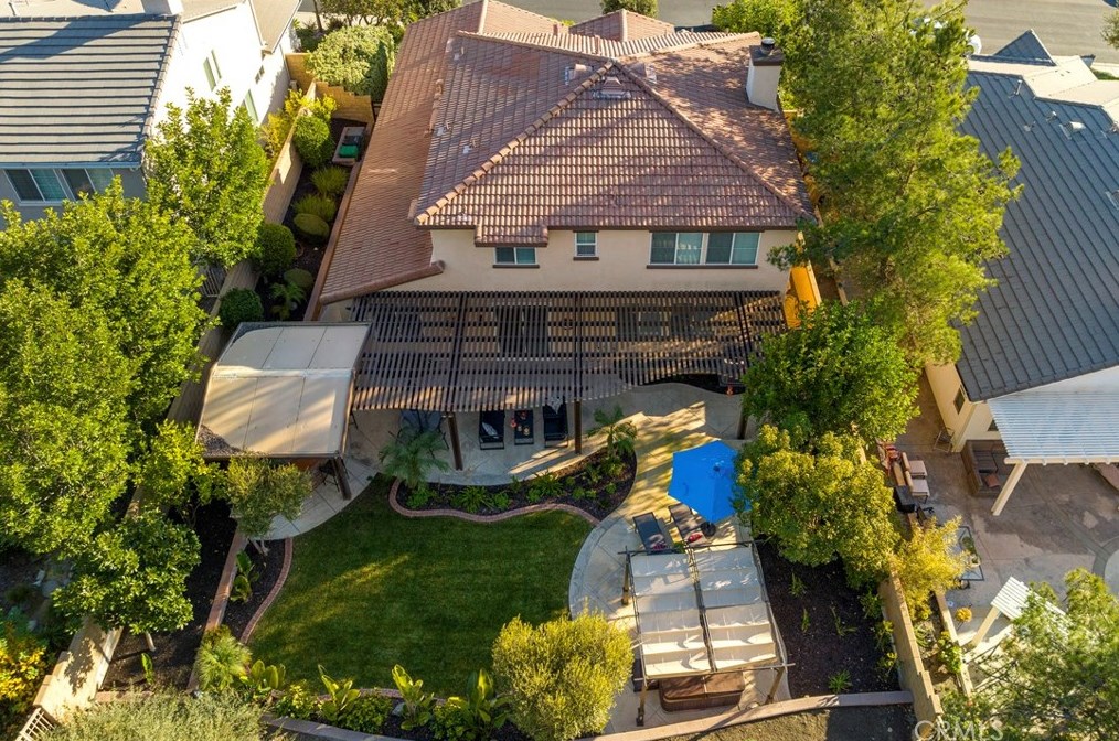 26536 Mahonia Way, Murrieta CA  92562-4485 exterior