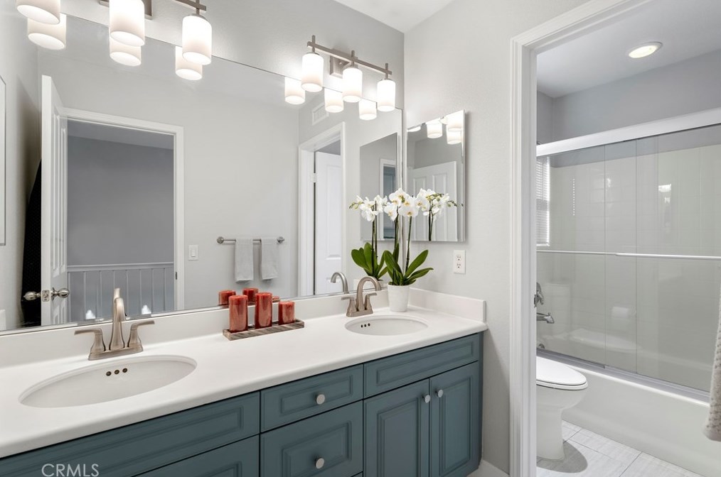 26536 Mahonia Way, Murrieta CA  92562-4485 exterior