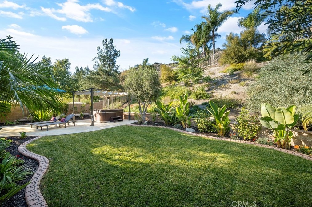 26536 Mahonia Way, Murrieta CA  92562-4485 exterior