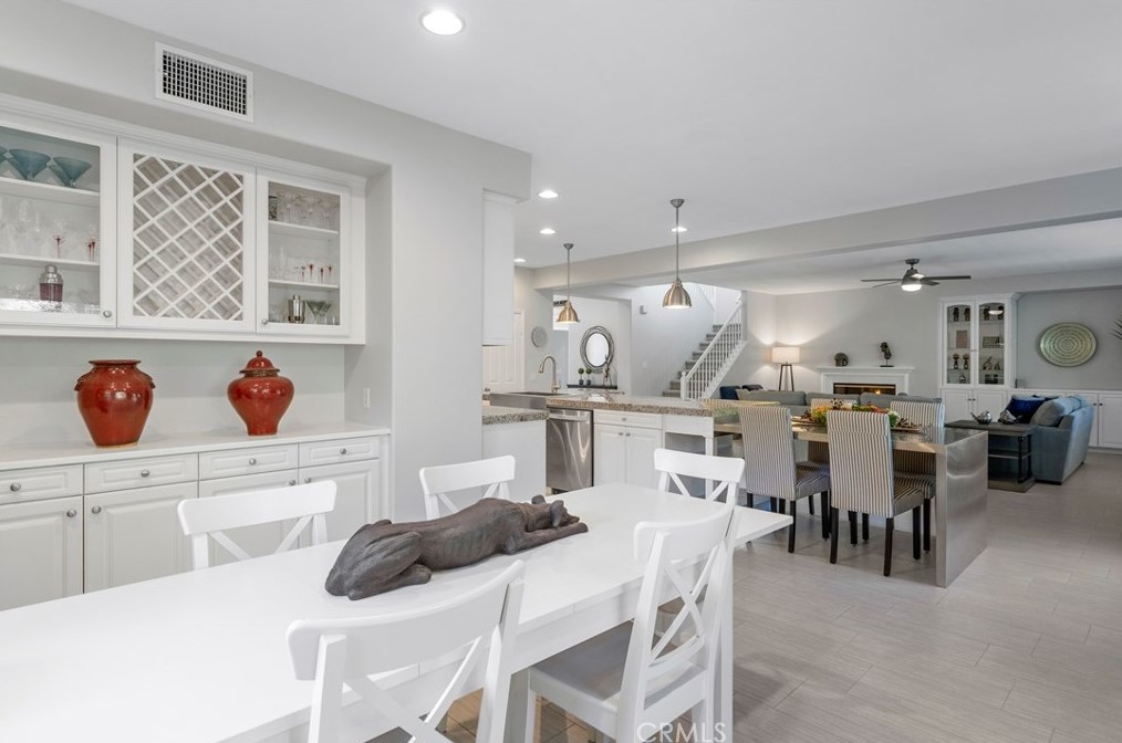 26536 Mahonia Way, Murrieta CA  92562-4485 exterior