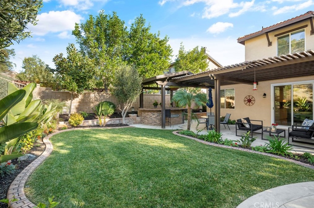 26536 Mahonia Way, Murrieta CA  92562-4485 exterior