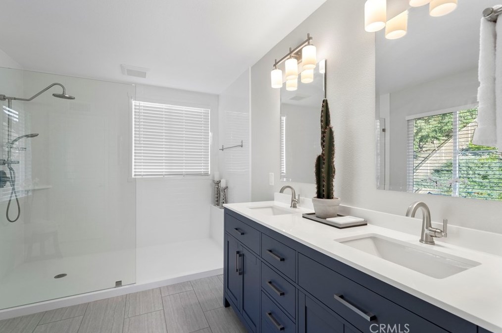 26536 Mahonia Way, Murrieta CA  92562-4485 exterior