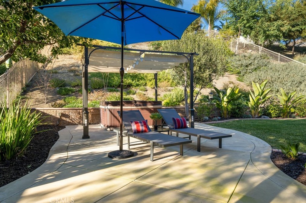 26536 Mahonia Way, Murrieta CA  92562-4485 exterior