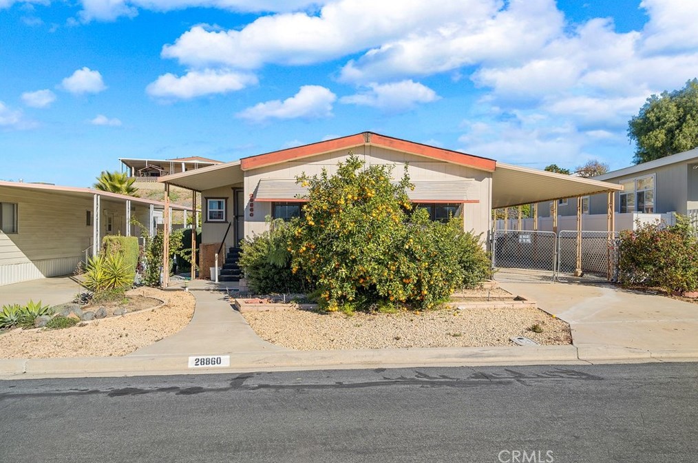 28860 Via Princesa, Murrieta CA  92563-5716 exterior