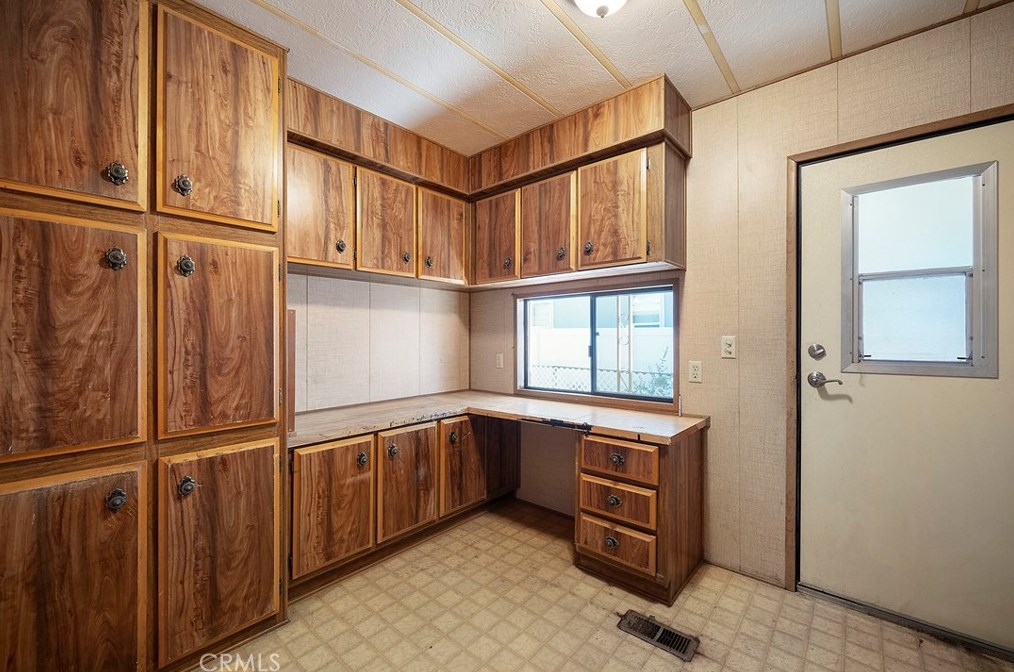 28860 Via Princesa, Murrieta CA  92563-5716 exterior