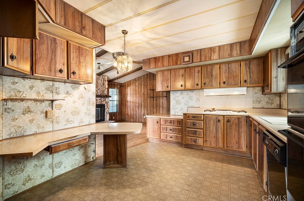 28860 Via Princesa, Murrieta CA  92563-5716 exterior