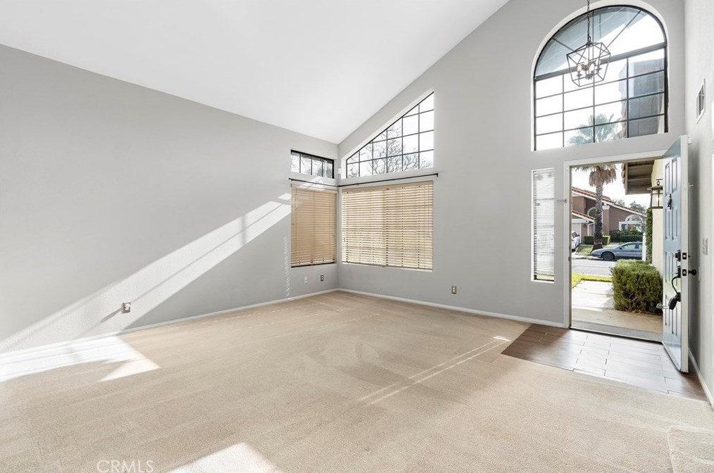 24322 Saradella Ct, Murrieta CA  92562-4062 exterior