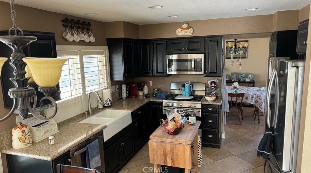 32137 Corte Llamas, Temecula CA  92592-3804 exterior