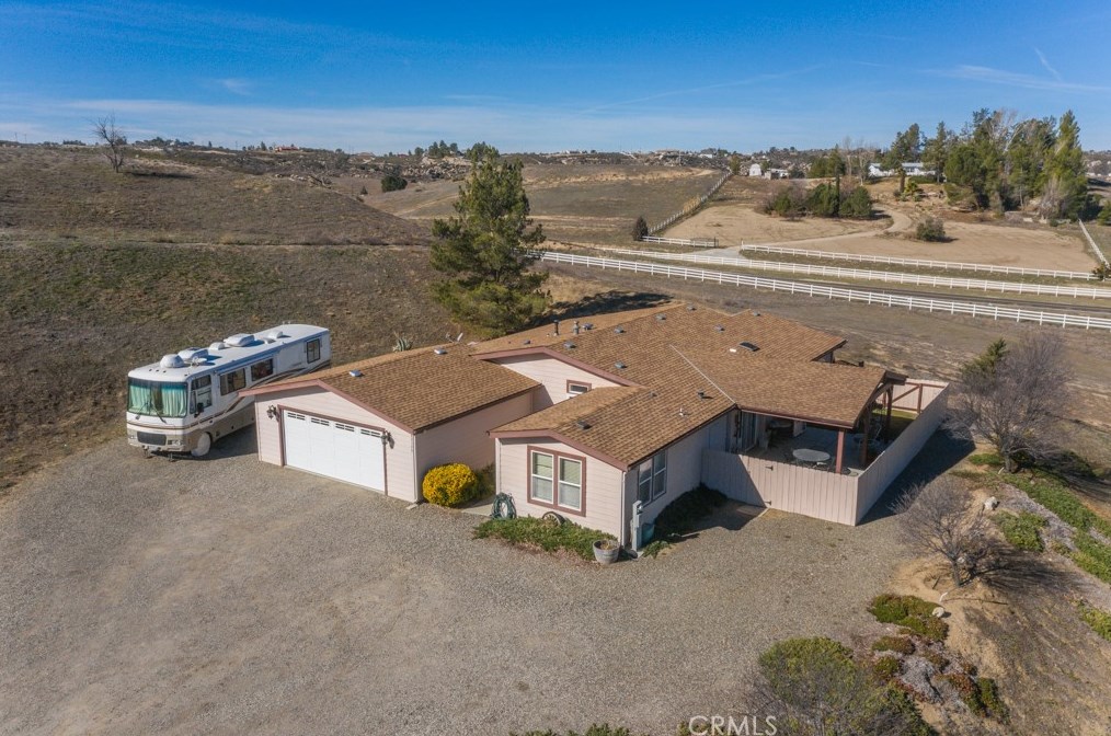 42199 Rambling Ln, Aguanga, CA 92536-8926