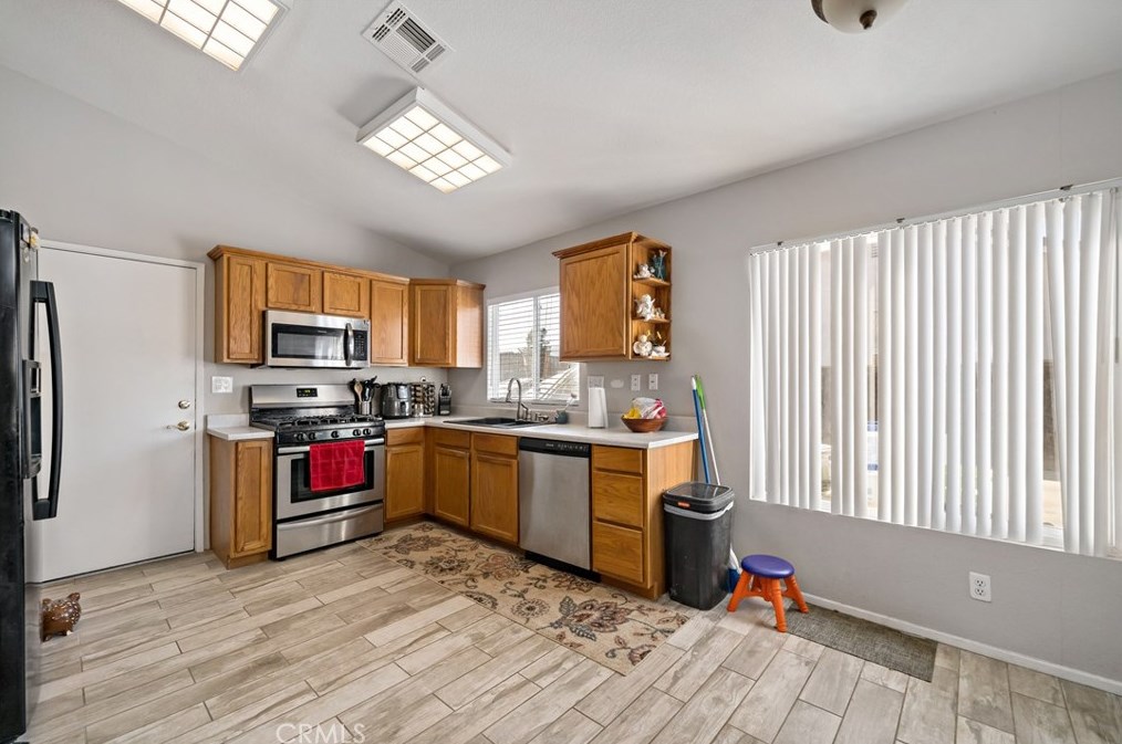 32555 Buckhorn Rd, Wildomar CA  92595-8255 exterior