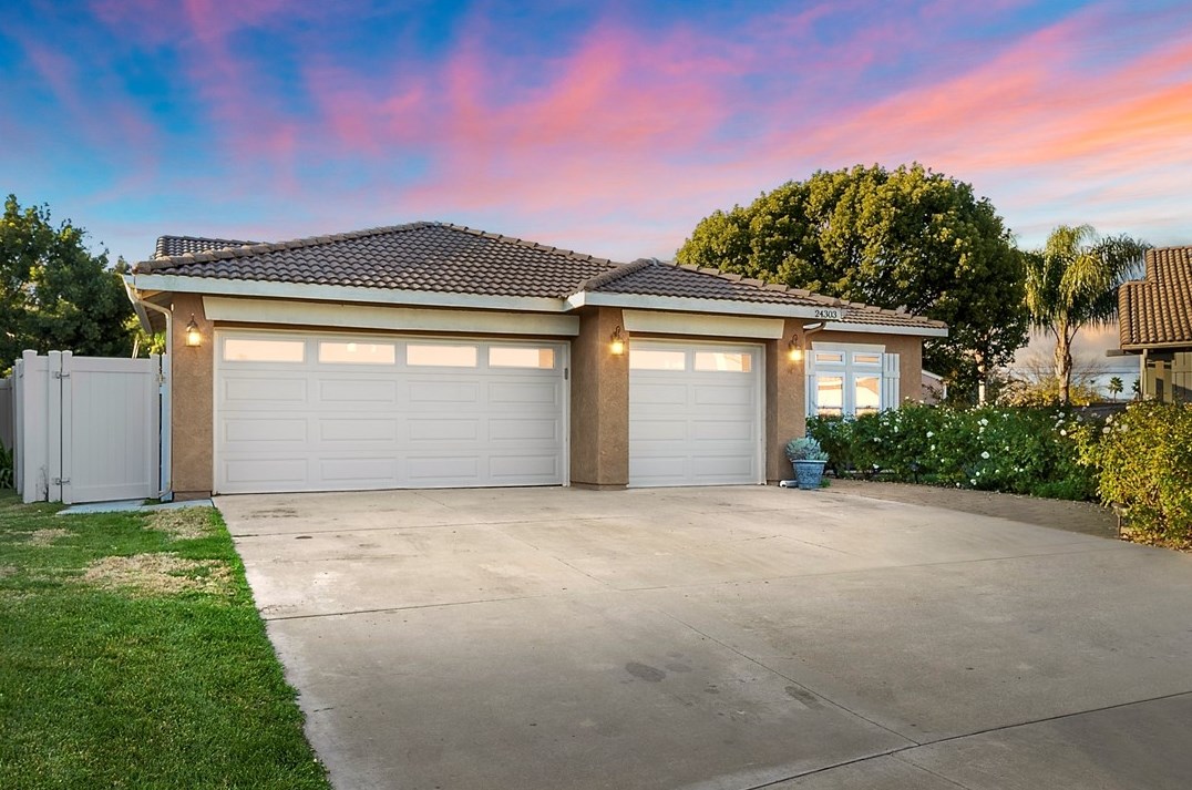 24303 Copperhead Cir, Murrieta, CA 92562-6142