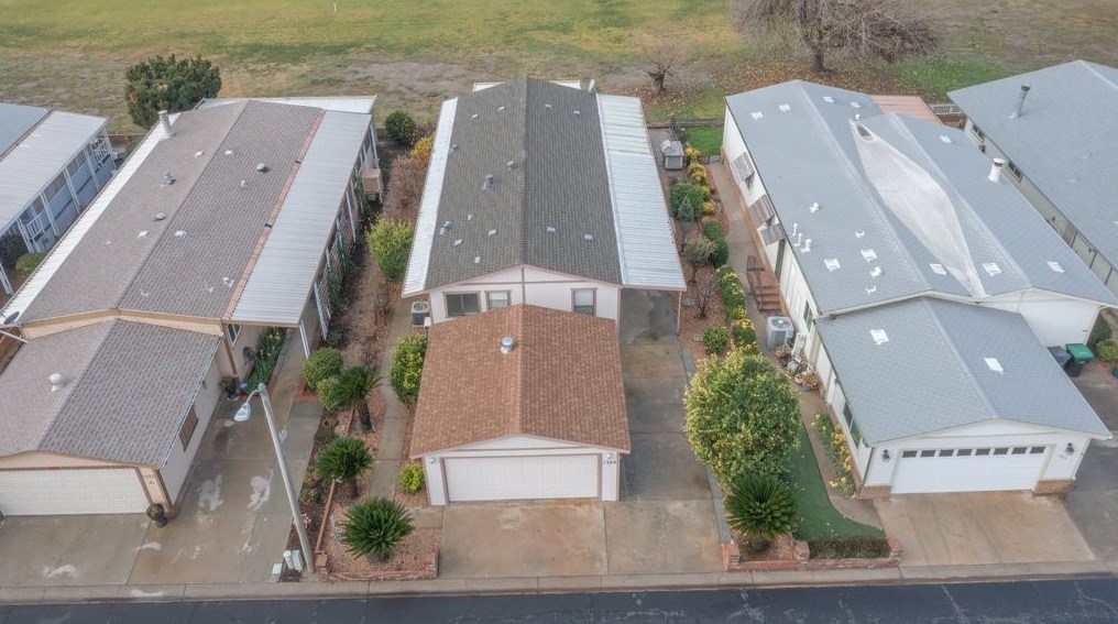 1369 Lodgepole Dr, Hemet CA  92545-7874 exterior