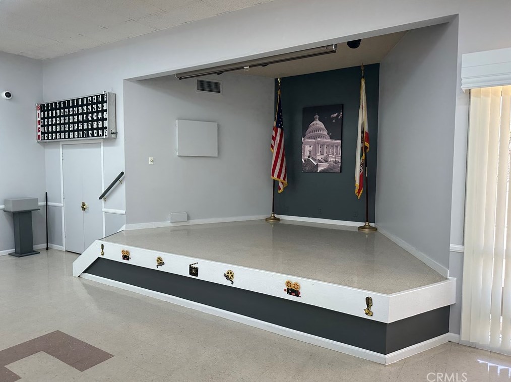 1369 Lodgepole Dr, Hemet CA  92545-7874 exterior